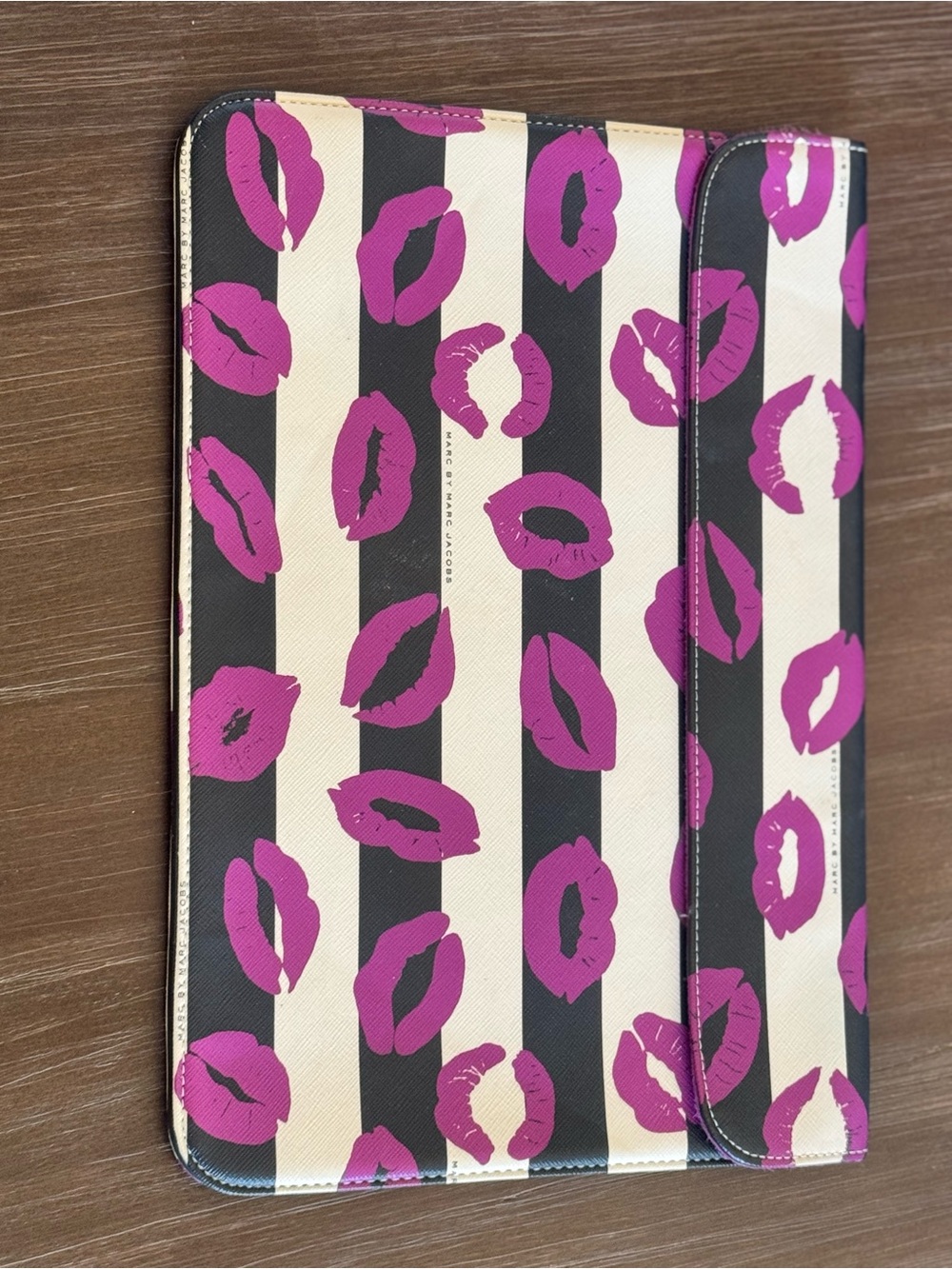 Marc By Marc Jacobs White, Pink & Black Lip-Print Laptop Sleeve 13”